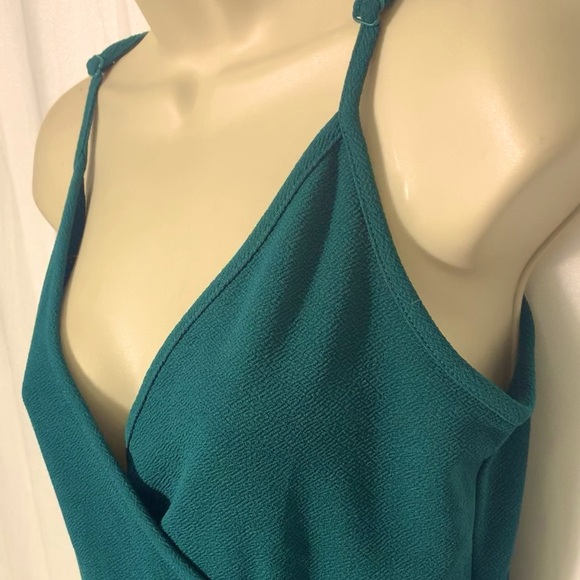 Brand New SHEIN forest green Dress with adjustable straps. - Picture 5 of 10